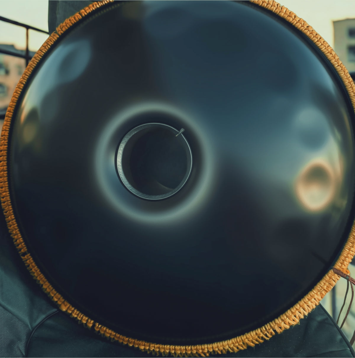 Blue Ocean Handpan, 10-Note D Kurd, Stainless Steel, 22", 440hz
