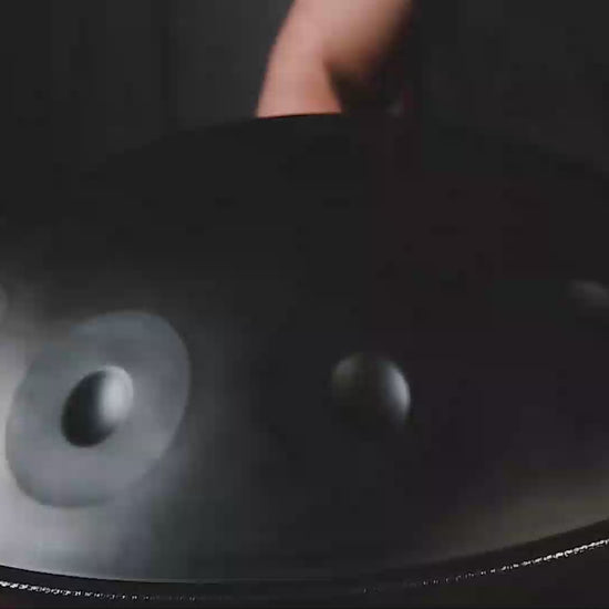 Black Star fossey handpan performance D kurd, stainless steel, handpansounds